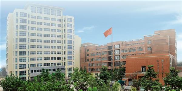 保定市理工中等專業(yè)學(xué)校教學(xué)設(shè)施完善嗎？