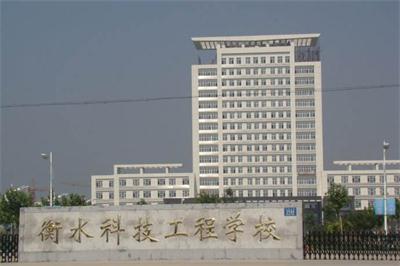 哪個(gè)學(xué)校初中畢業(yè)生可以學(xué)習(xí)獸醫(yī)專(zhuān)業(yè)？