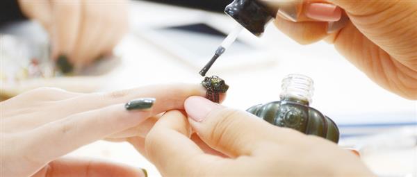 現(xiàn)在學(xué)美甲晚嗎？保定哪里可以學(xué)美甲？