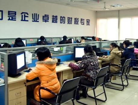 唐山會(huì)計(jì)學(xué)校有哪些培訓(xùn)班？
