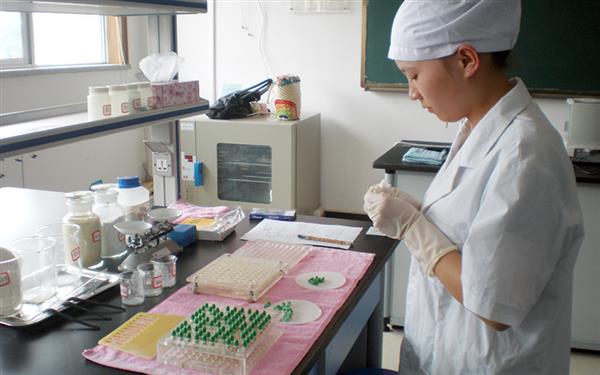 泰安醫(yī)藥學(xué)校：學(xué)藥學(xué)專(zhuān)業(yè)好不好？