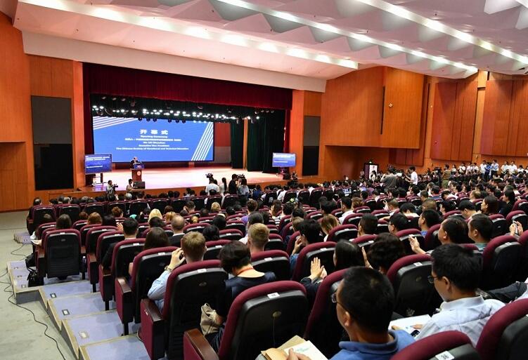 “一帶一路”職業(yè)教育國際研討會在深圳職業(yè)技術(shù)學(xué)院召開