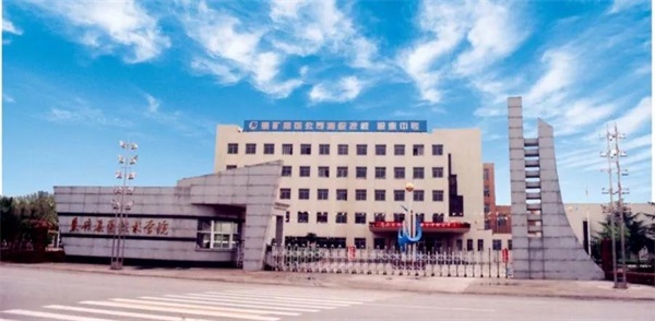 山東哪里可以學(xué)習(xí)廣告設(shè)計專業(yè)？