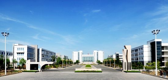 日照市技師學(xué)院學(xué)電子技術(shù)應(yīng)用怎么樣？