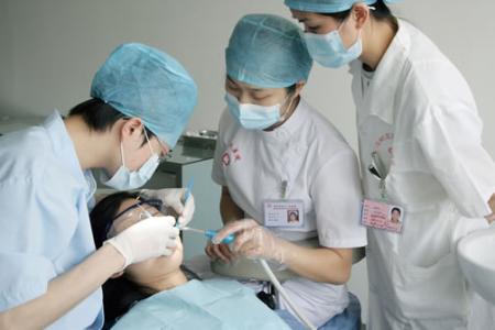 石家莊學(xué)口腔專業(yè)哪個(gè)學(xué)校好？