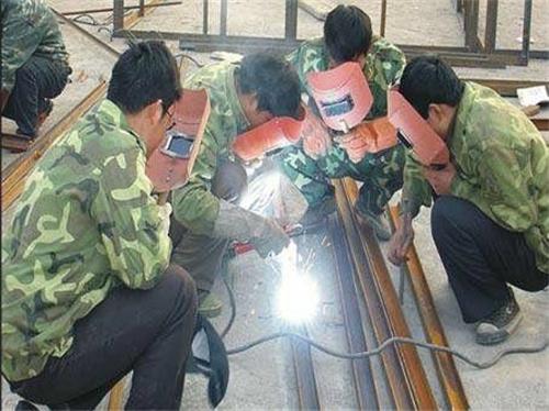 菏澤焊工學(xué)校開設(shè)了什么焊工相關(guān)專業(yè)？