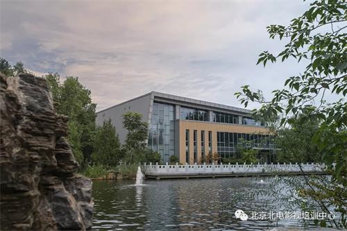 北京哪所學(xué)校可以學(xué)習(xí)攝影專業(yè)？