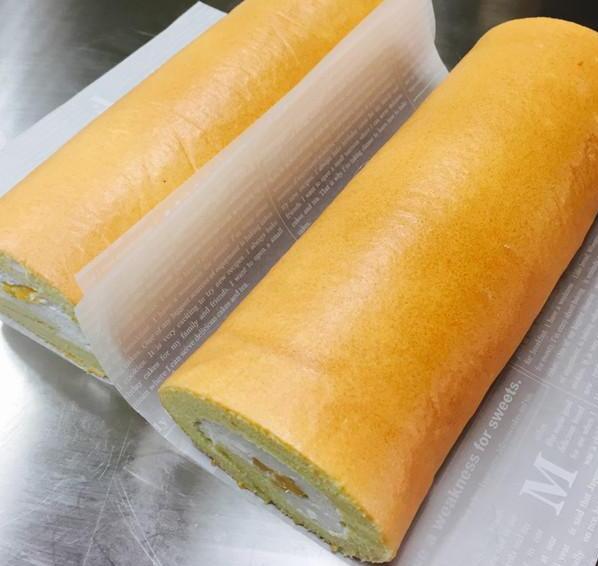 戚風(fēng)蛋糕卷怎么做？邢臺市荔枝村烘培專修學(xué)校這就教你！