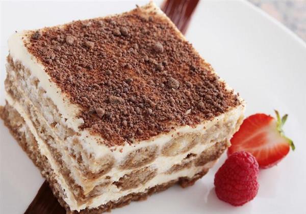 想知道提拉米蘇怎么做嗎？煙臺糕點培訓學校開課啦！