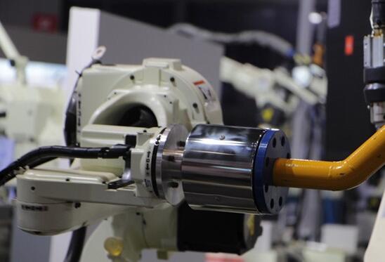 唐山工業(yè)職業(yè)技術學院有哪些專業(yè)是裝備制造相關的？