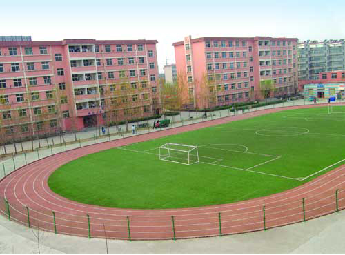 山東人民專修學(xué)校學(xué)生待遇怎么樣？學(xué)校負(fù)責(zé)就業(yè)嗎？