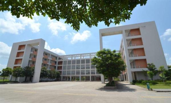 濟(jì)南計(jì)算機(jī)學(xué)校有哪些？