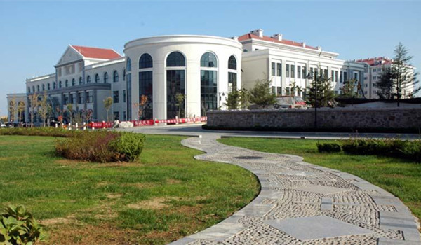 青島職業(yè)技術(shù)學(xué)院怎么樣？