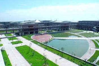 邯鄲學(xué)院清華萬(wàn)博學(xué)校怎么樣？