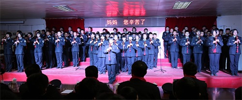 傳遞正能量！山東東營(yíng)金盾司法學(xué)校隆重舉行期末表彰大會(huì)暨家長(zhǎng)會(huì)